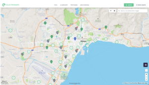 Si estás buscando lugares para cargar tu coche eléctrico gratis en Málaga, te recomendamos que recurras a aplicaciones como Google Maps o Electromaps.